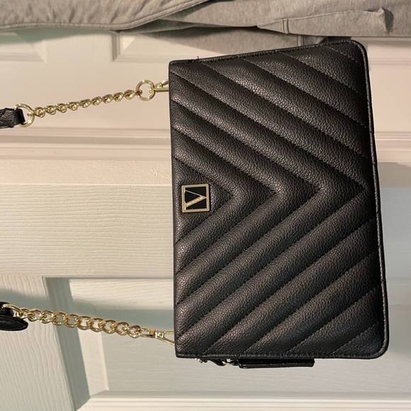 Victoria’s Secret bag - Picture 2 of 4